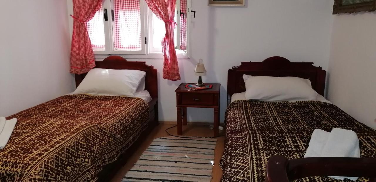 Etno Apartmani "Vlaska Kuca" Кладово Екстериор снимка