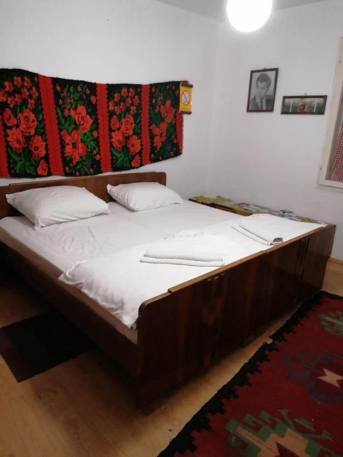 Etno Apartmani "Vlaska Kuca" Кладово Екстериор снимка
