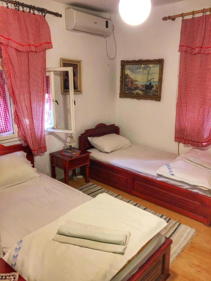Etno Apartmani "Vlaska Kuca" Кладово Екстериор снимка