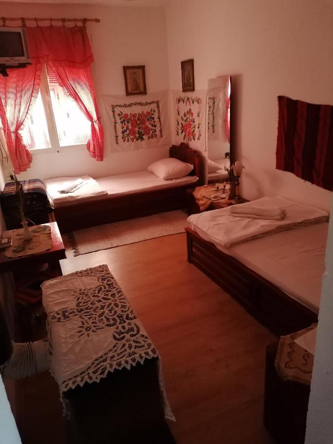 Etno Apartmani "Vlaska Kuca" Кладово Екстериор снимка