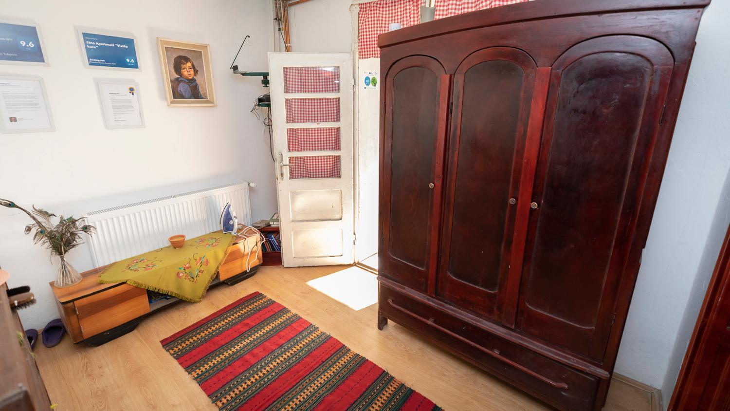 Etno Apartmani "Vlaska Kuca" Кладово Екстериор снимка